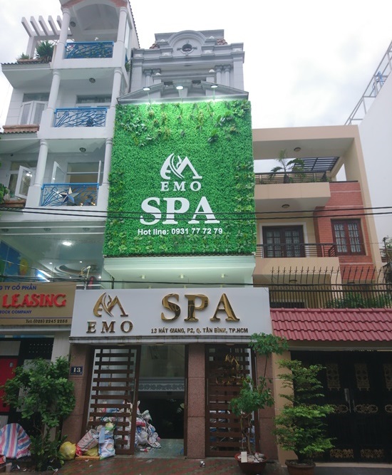 bảng hiệu quảng cáo spa, bảng hiệu spa cỏ nhân tạo